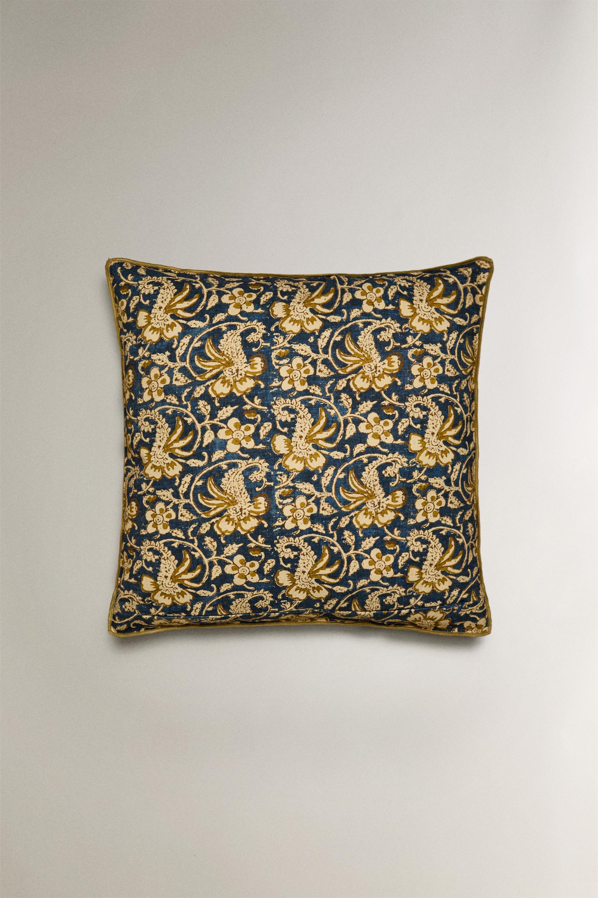 FLORAL PRINT THROW PILLOW COVER